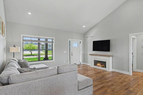 Tiny photo for 2842 E Stone Creek Boulevard, Urbana, IL 61802 (MLS # 12625974)