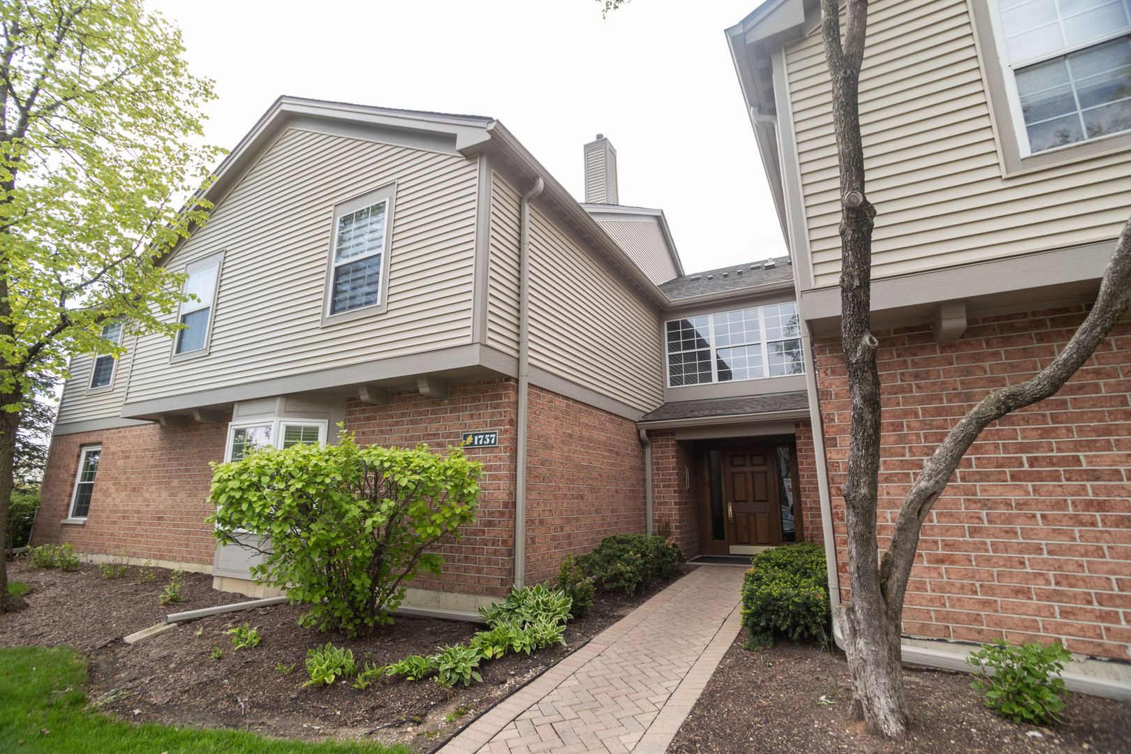 1757 Eastwood Court 1