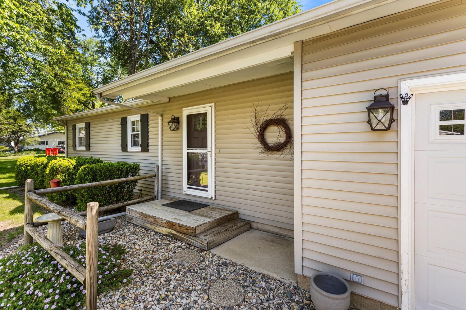 1106 Holiday Drive
