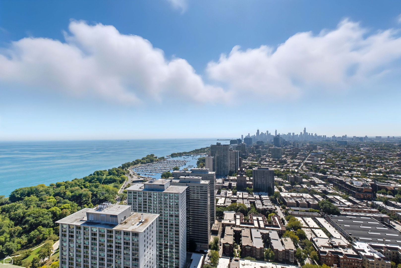 Chicago, Illinois 60613, United States, 1 Bedroom Bedrooms, ,1 BathroomBathrooms,Residential,Active,239790