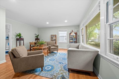Tiny photo for 1042 Alfini Drive, Des Plaines, IL 60016 (MLS # 12549691)