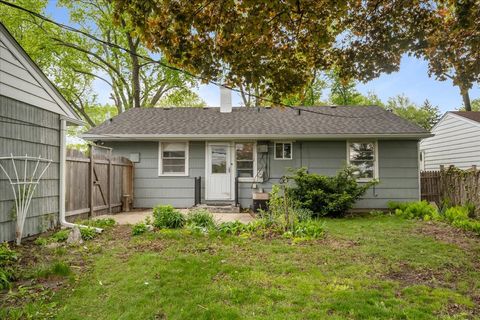 Tiny photo for 1042 Alfini Drive, Des Plaines, IL 60016 (MLS # 12549691)