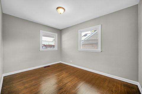 Tiny photo for 18144 Aberdeen Street, Homewood, IL 60430 (MLS # 12534172)