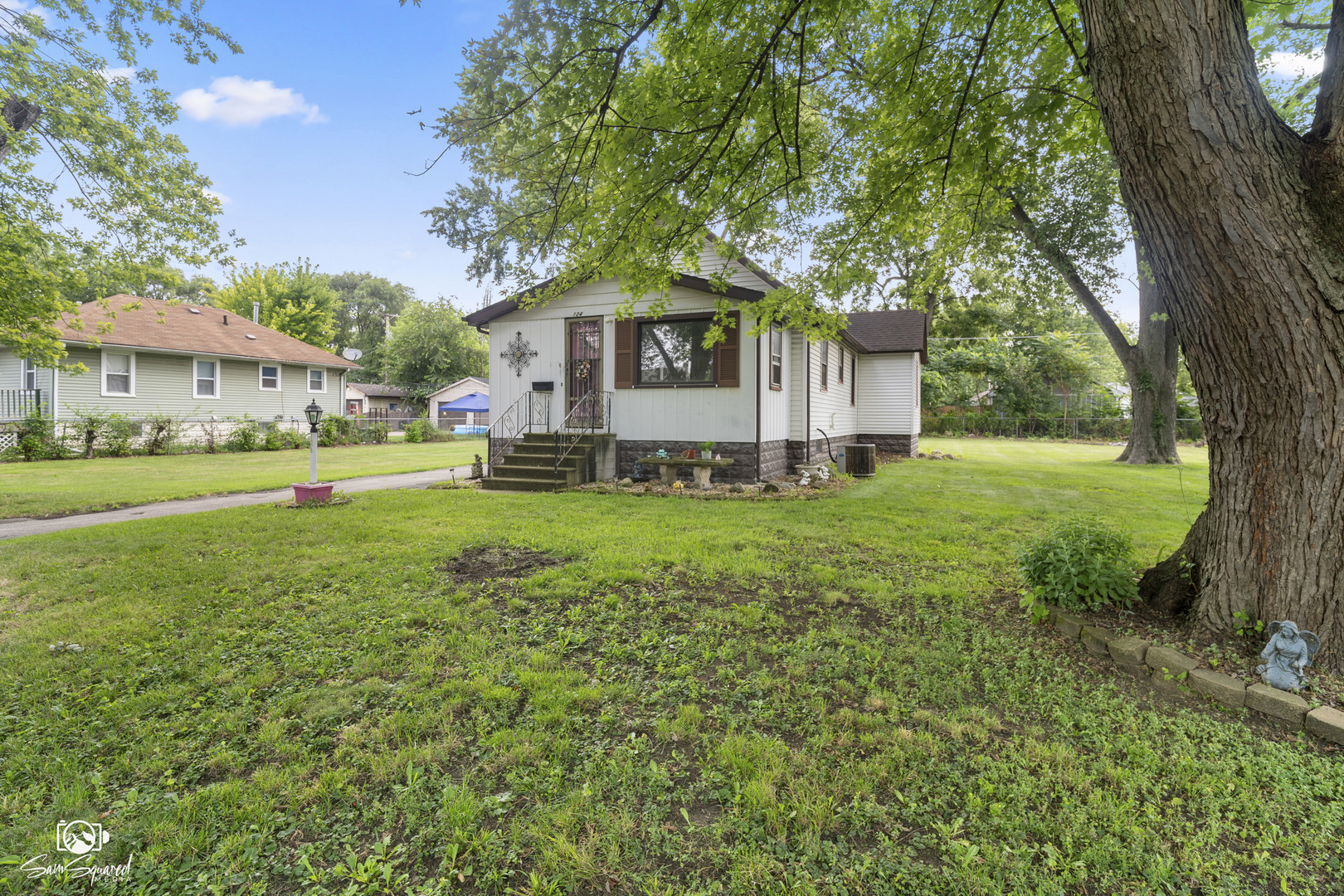 124 SW Circle Drive