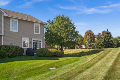 Tiny photo for 187 Brompton Lane #B, Sugar Grove, IL 60554 (MLS # 12508741)