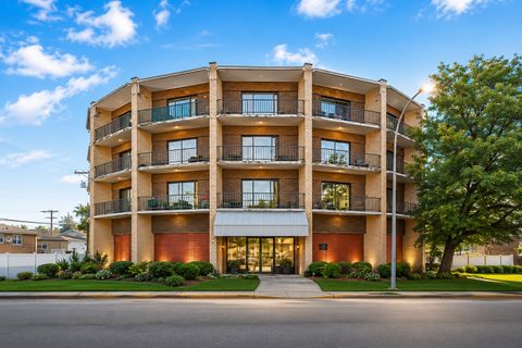 Photo of 3900 W 95th Street #201, Evergreen Park, IL 60805 (MLS # 12656412)