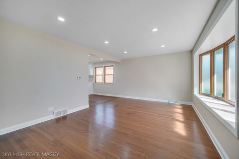 Tiny photo for 11232 S Albany Avenue, Chicago, IL 60655 (MLS # 12614866)