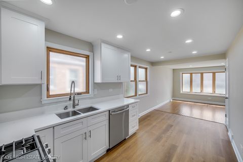 Tiny photo for 11232 S Albany Avenue, Chicago, IL 60655 (MLS # 12614866)