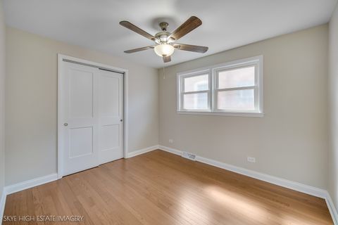 Tiny photo for 11232 S Albany Avenue, Chicago, IL 60655 (MLS # 12614866)