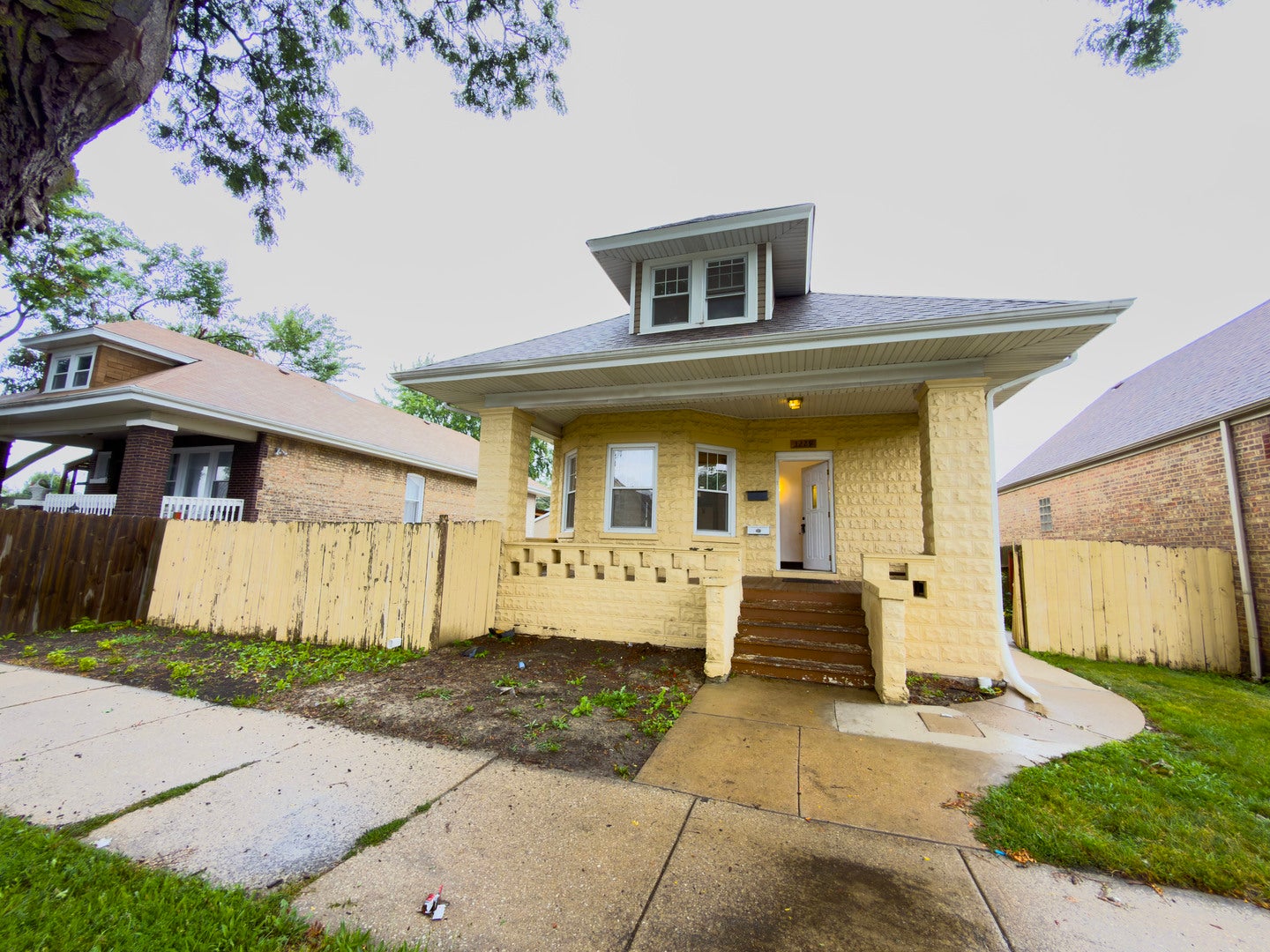 3229 W 62nd Street