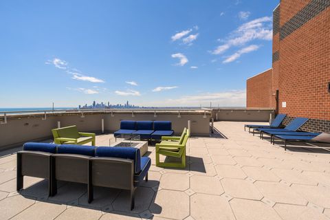 Tiny photo for 3660 N Lake Shore Drive #2901, Chicago, IL 60613 (MLS # 12634318)