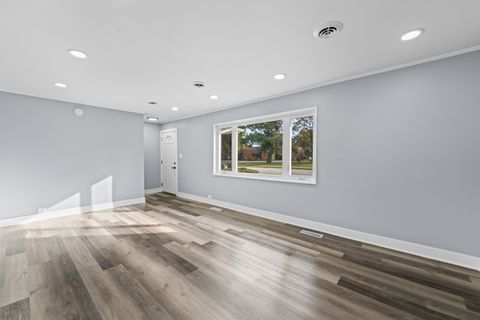 Tiny photo for 500 Lakewood Boulevard, Park Forest, IL 60466 (MLS # 12506997)