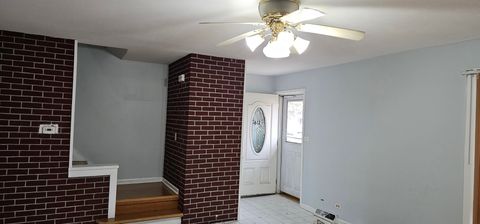 Tiny photo for 612 Maple Court, Mount Prospect, IL 60056 (MLS # 12335334)