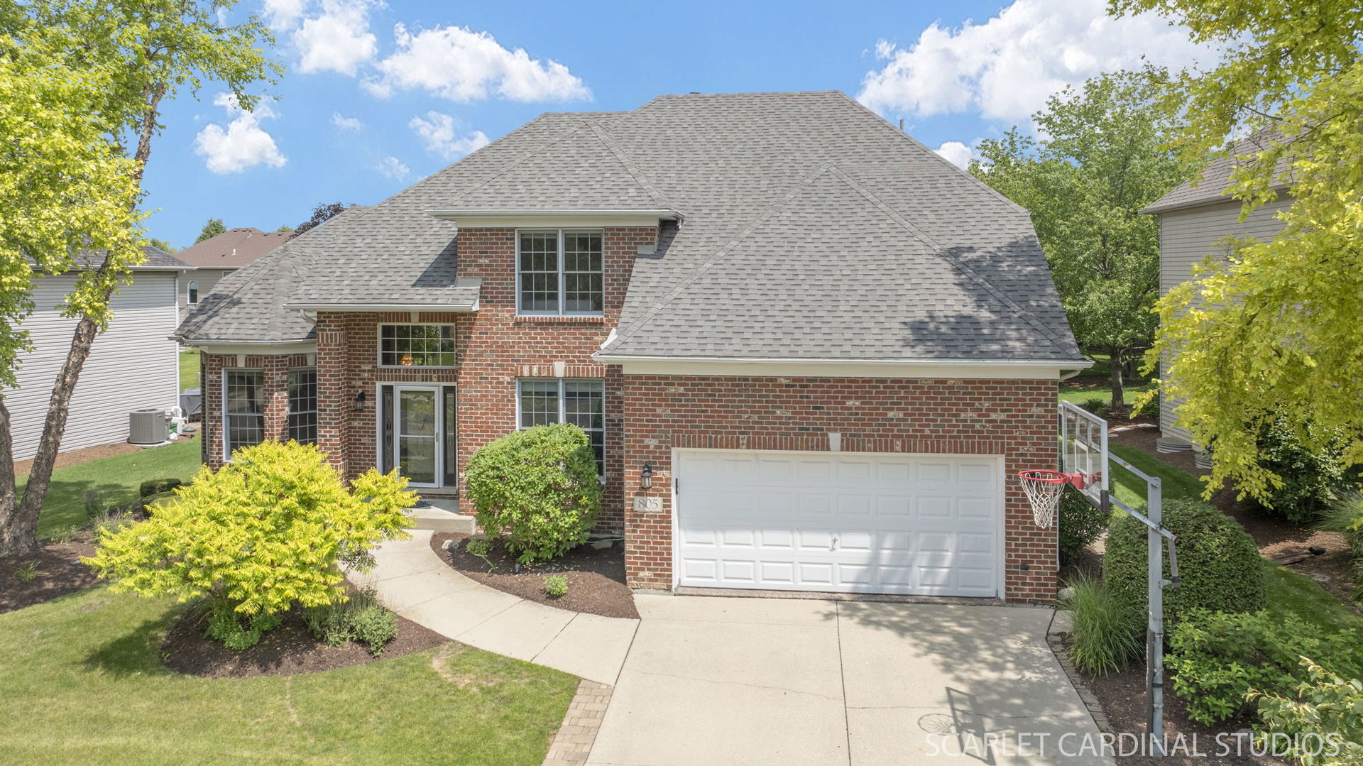 805 W Thornwood Drive