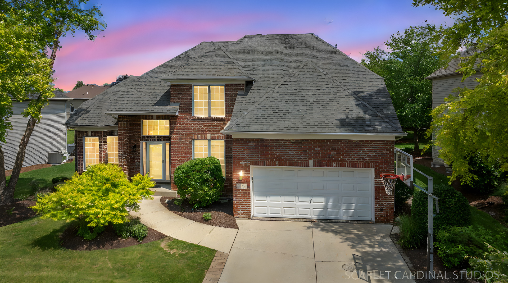 805 W Thornwood Drive