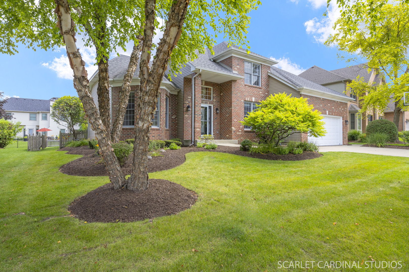 805 W Thornwood Drive