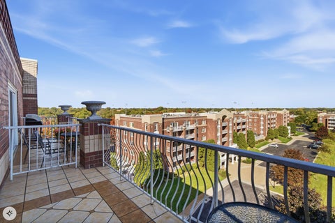 Tiny photo for 7061 W Touhy Avenue #710, Niles, IL 60714 (MLS # 12792488)