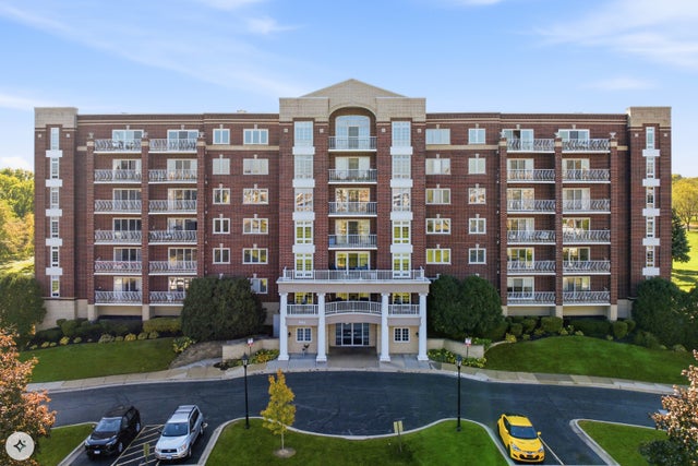 7061 W Touhy Avenue 710