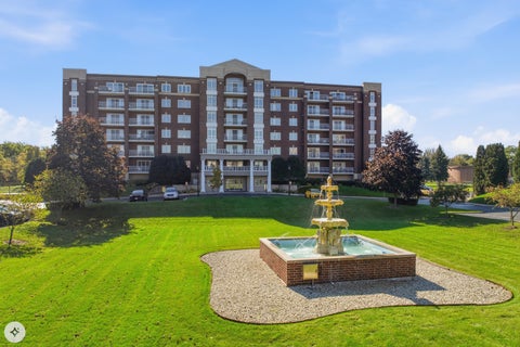 Tiny photo for 7061 W Touhy Avenue #710, Niles, IL 60714 (MLS # 12792488)