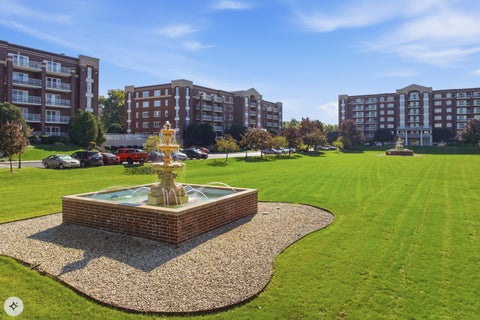 Tiny photo for 7061 W Touhy Avenue #710, Niles, IL 60714 (MLS # 12792488)