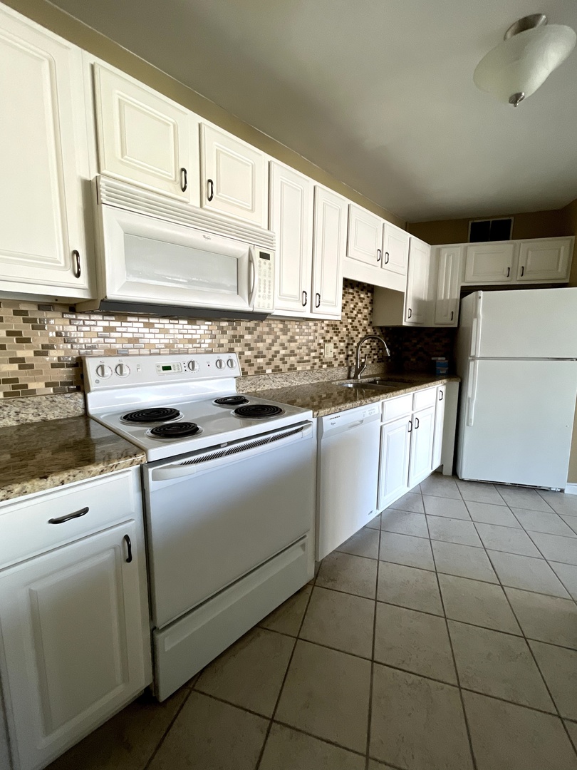 211 E Ohio Street 2802