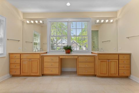 Tiny photo for 1741 Stanford Court, Lake Forest, IL 60045 (MLS # 12643912)