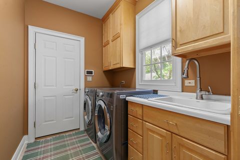 Tiny photo for 1741 Stanford Court, Lake Forest, IL 60045 (MLS # 12643912)