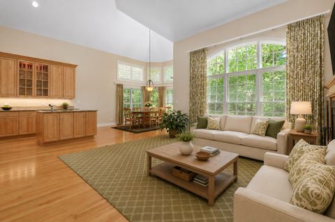 Tiny photo for 1741 Stanford Court, Lake Forest, IL 60045 (MLS # 12643912)