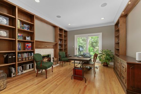 Tiny photo for 1741 Stanford Court, Lake Forest, IL 60045 (MLS # 12643912)