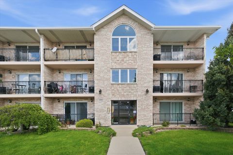 Photo of 5940 W 87th Street #301, Burbank, IL 60459 (MLS # 12639140)