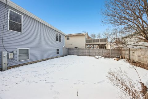 Tiny photo for 410 W Riverside Drive, Lakemoor, IL 60051 (MLS # 12597775)