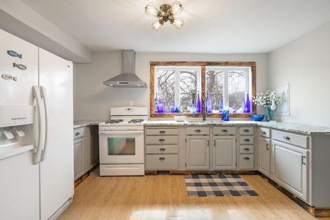 Tiny photo for 26377 W Marie Avenue, Antioch, IL 60002 (MLS # 12568450)