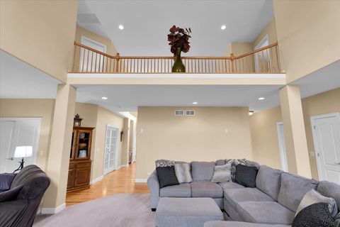 Tiny photo for 415 Mallard Point Drive, North Aurora, IL 60542 (MLS # 12611047)