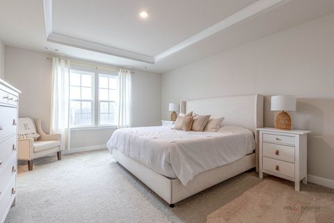 Tiny photo for 167 Canterbury Way, Lake Zurich, IL 60047 (MLS # 12589393)