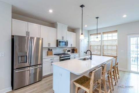 Tiny photo for 167 Canterbury Way, Lake Zurich, IL 60047 (MLS # 12589393)