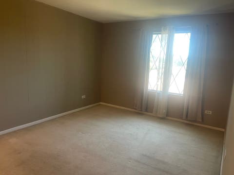 Tiny photo for 13622 Royal Court #824, Crestwood, IL 60418 (MLS # 12684863)
