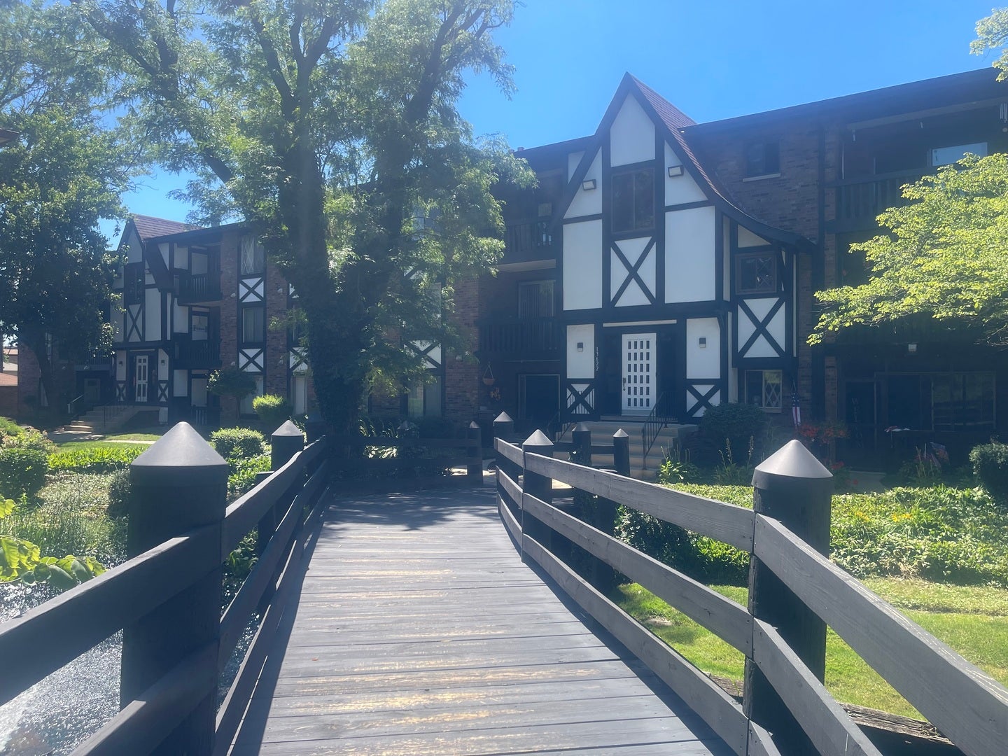 13622 Royal Court 824