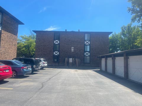 Tiny photo for 13622 Royal Court #824, Crestwood, IL 60418 (MLS # 12684863)