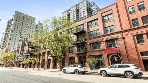 Photo of 420 W Ontario Street #301, Chicago, IL 60654 (MLS # 12624722)