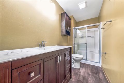 Tiny photo for 3 Taylor Court #B, Streamwood, IL 60107 (MLS # 12456246)