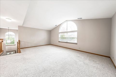 Tiny photo for 3 Taylor Court #B, Streamwood, IL 60107 (MLS # 12456246)