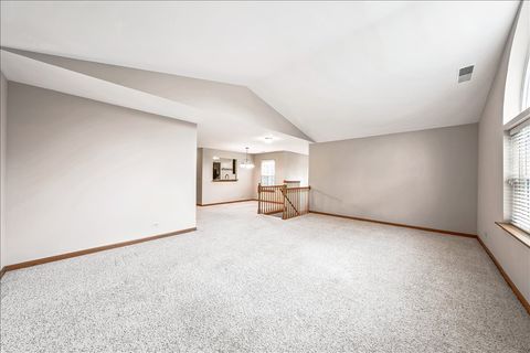 Tiny photo for 3 Taylor Court #B, Streamwood, IL 60107 (MLS # 12456246)