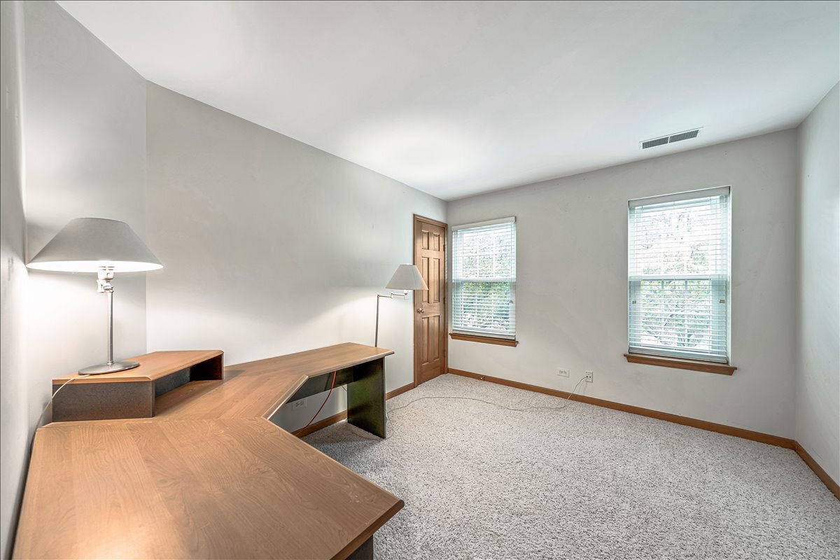 Streamwood, Illinois 60107, United States, 3 Bedrooms Bedrooms, ,2 BathroomsBathrooms,Residential,Active,216600