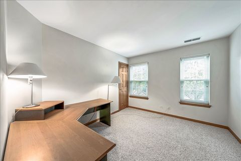 Tiny photo for 3 Taylor Court #B, Streamwood, IL 60107 (MLS # 12456246)