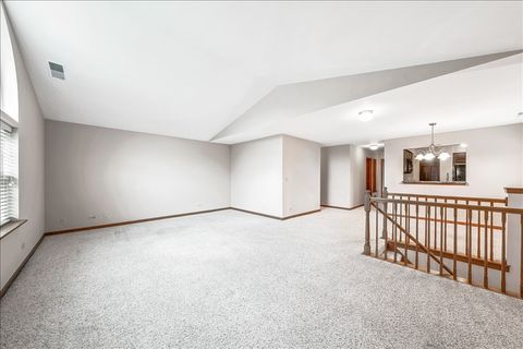 Tiny photo for 3 Taylor Court #B, Streamwood, IL 60107 (MLS # 12456246)