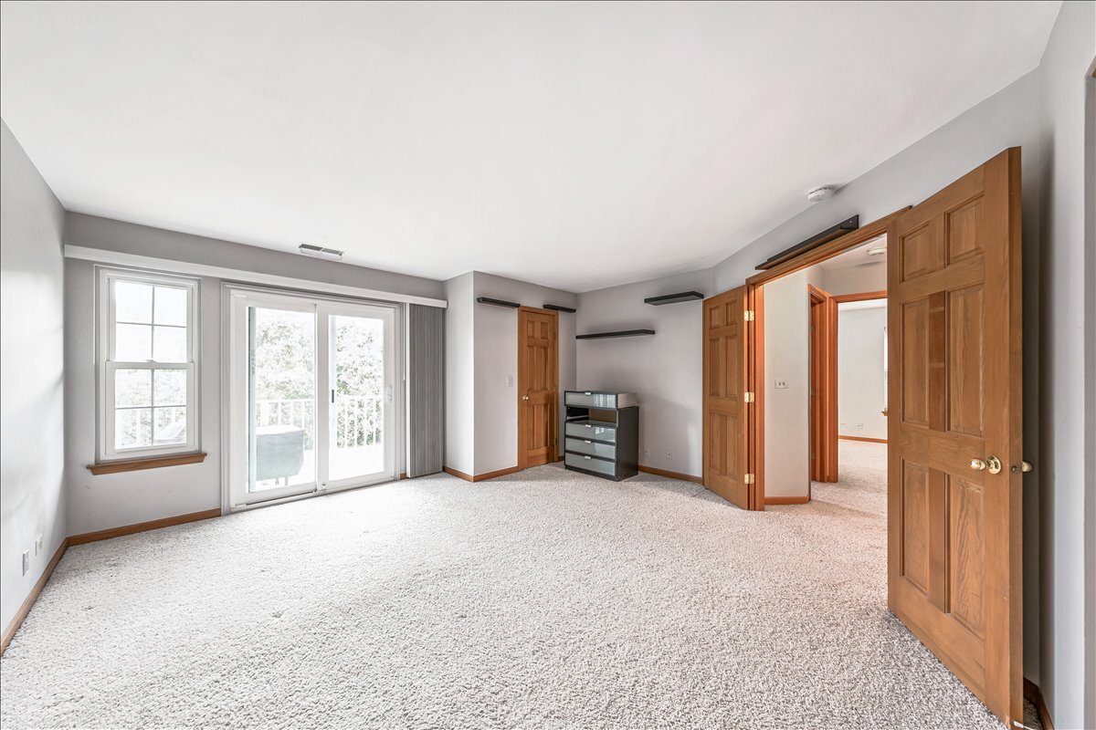 Streamwood, Illinois 60107, United States, 3 Bedrooms Bedrooms, ,2 BathroomsBathrooms,Residential,Active,216600