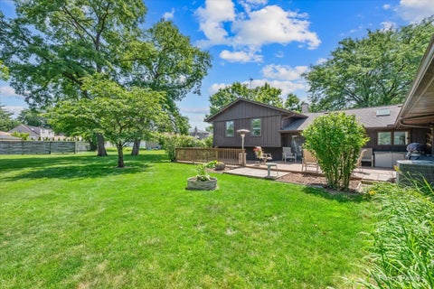 Tiny photo for 152 Jacquelyn Drive, Bensenville, IL 60106 (MLS # 12783971)