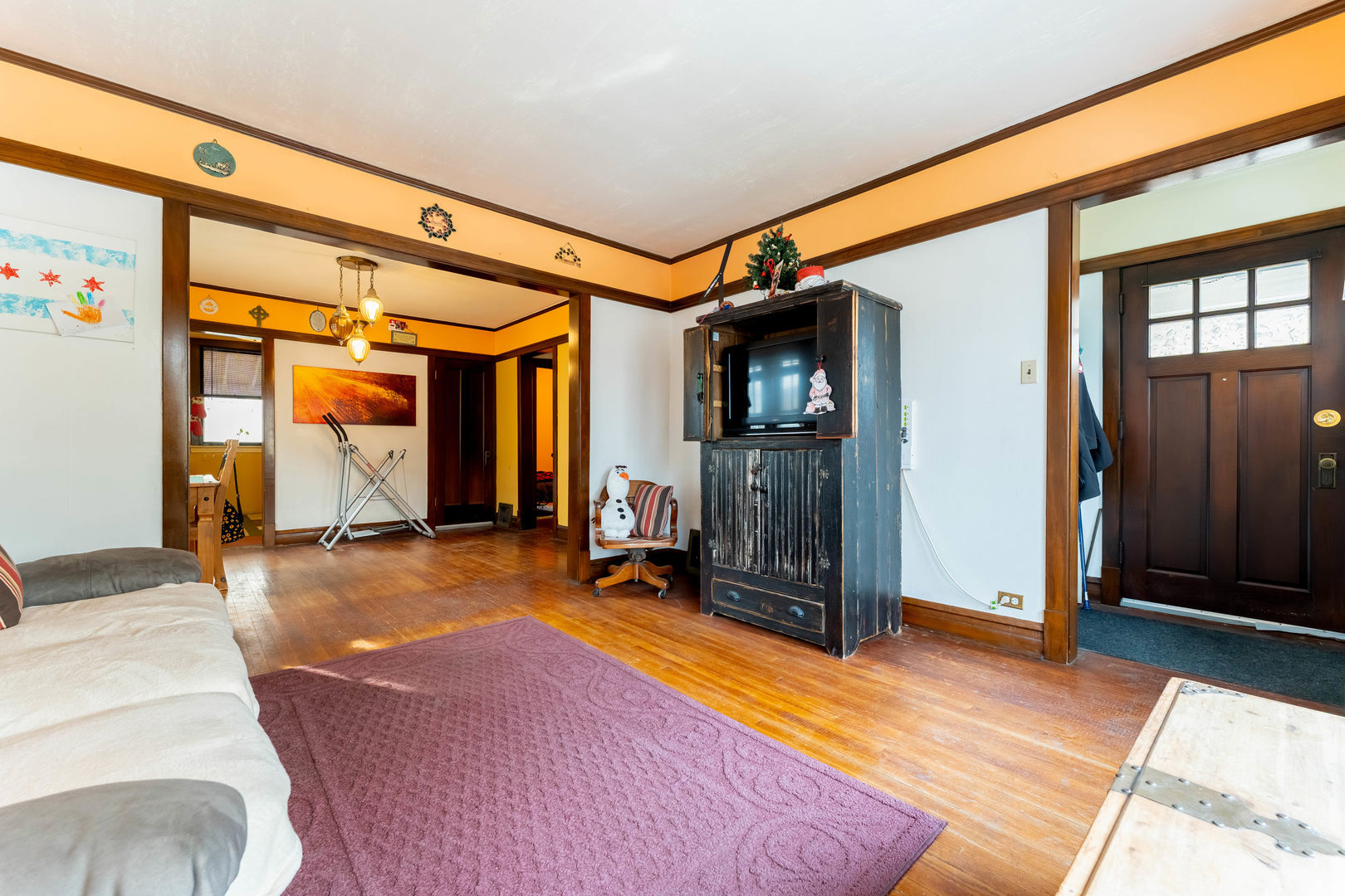 5815 W School Street