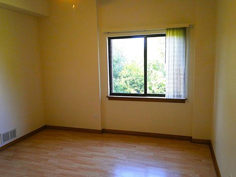 Tiny photo for 3107 Ingalls Avenue #3B, Joliet, IL 60435 (MLS # 12545011)