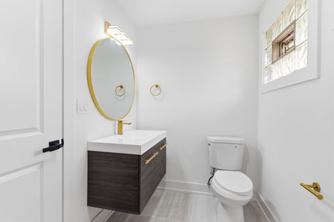 Tiny photo for 8820 S Ridgeland Avenue, Chicago, IL 60617 (MLS # 12727283)